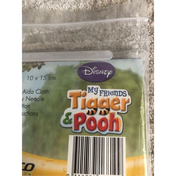 Disney Petite Piglet Simply Sewn Stitching - Picture 6 of 8